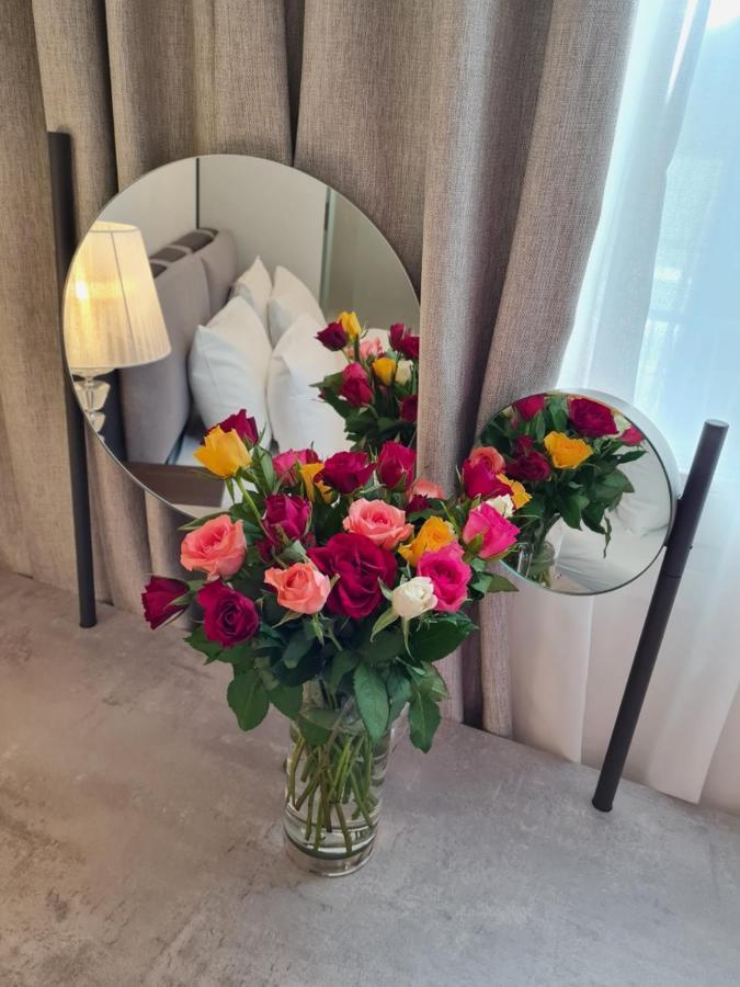 Sole Di Diana Luxury Apartments ペスキエーラ・デル・ガルダ エクステリア 写真